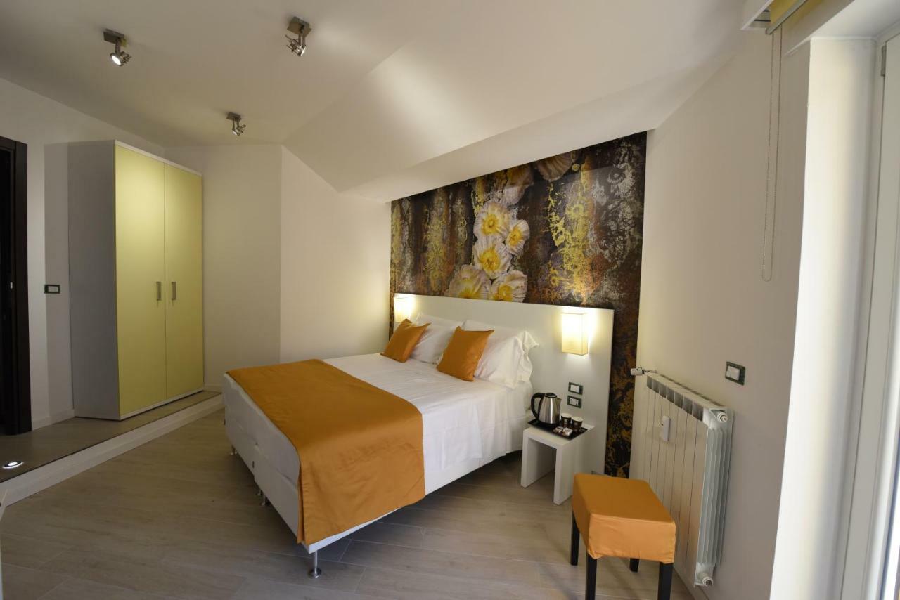 Duca'S House Hotel Rome Exterior photo